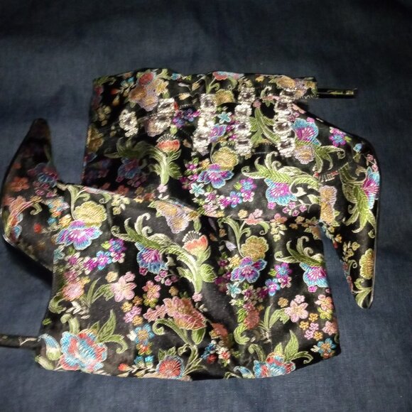 The AZALEA WANG " FLORAL FRANCE' " FLOWER PRINT FOLD OVER BOOTIE ( BRAND NEW !! - Picture 6 of 7